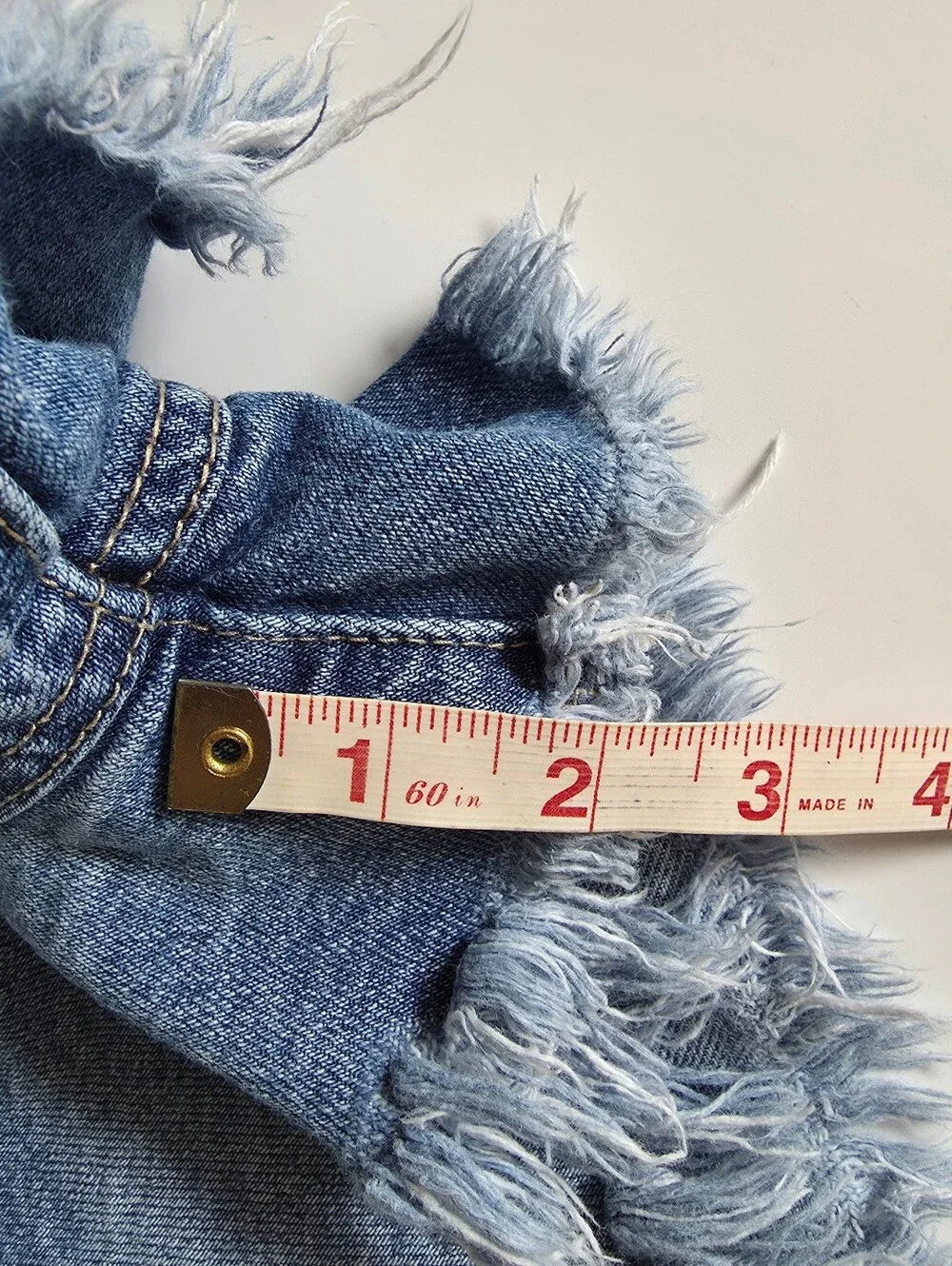 We The Free Woman's Cut Off Jean Shorts Button Fly Size 29